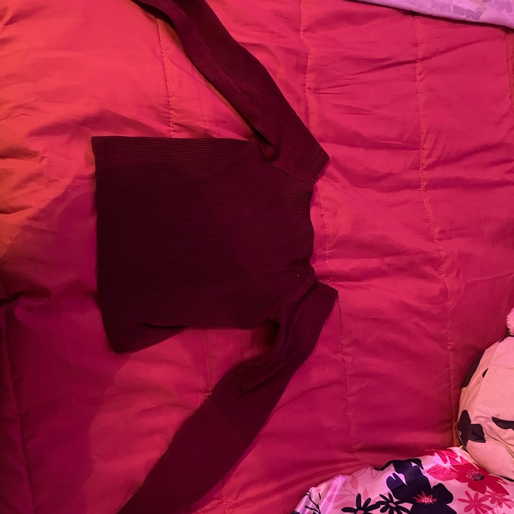 Women's Ribbed Crop Top - Burgundy